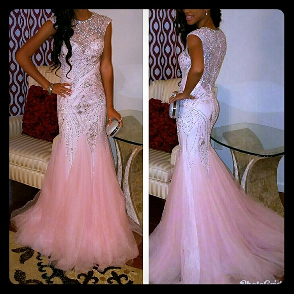 Dresses & Skirts - Prom dresses